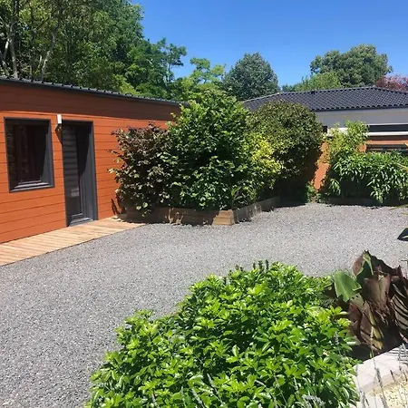 A 8 Mn Du Futuroscope * Chasseneuil-du-Poitou